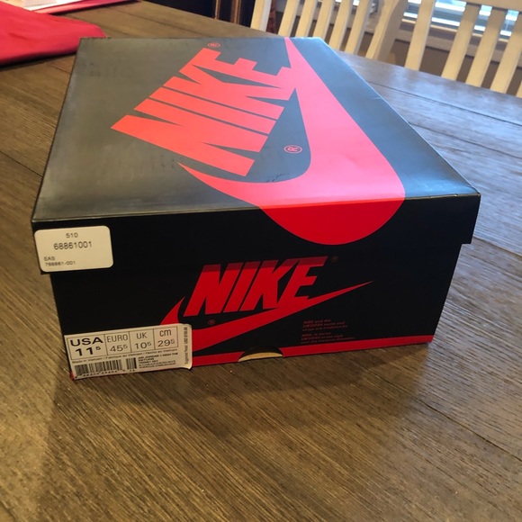 AIR JORDAN 1 HIGH THE RETURN "BRED" - Picture 2 of 7